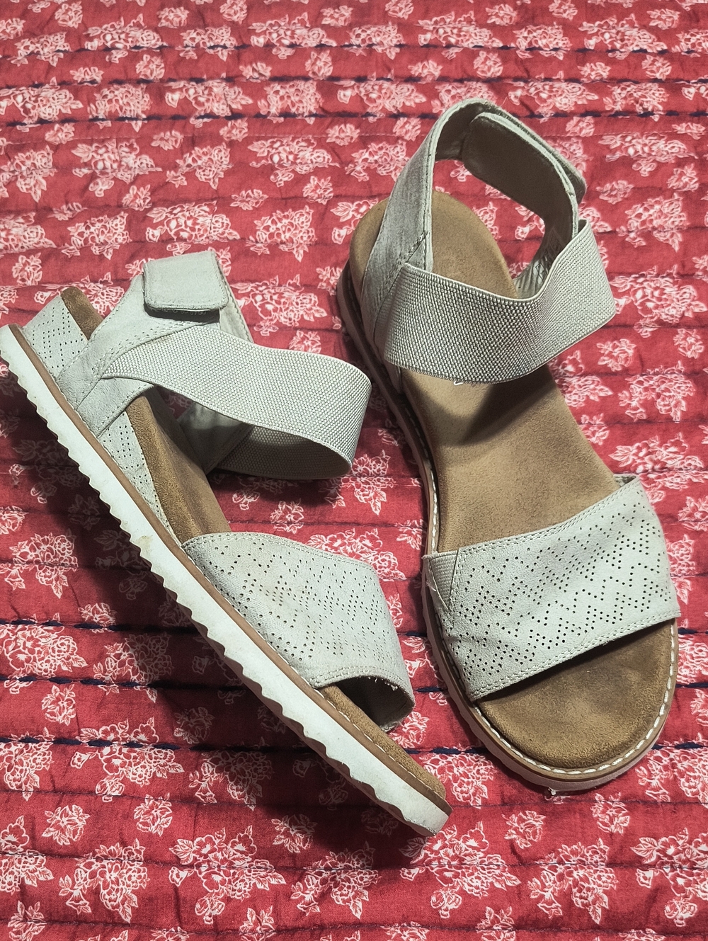 Sketchers Light Tan Women's Comfort Sandals with Elastic Ankle Strap